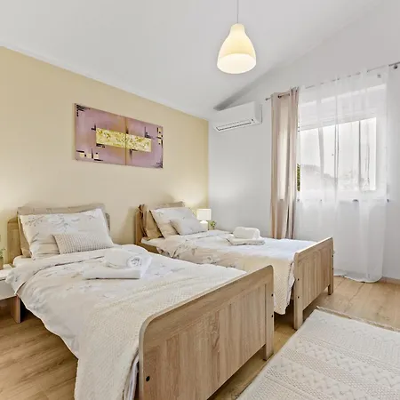 Villa Tina *